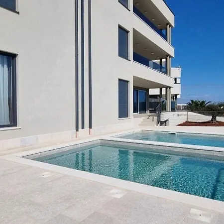 1 - 100 M From Sea Apartment *